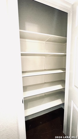 Image 7 of 21 For 10115 Westover  101