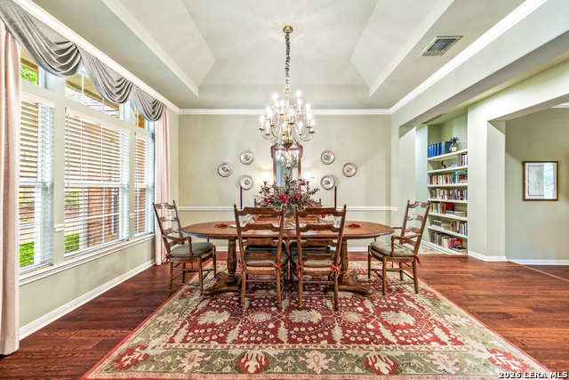 Image 10 of 63 For 35 Inwood Manor