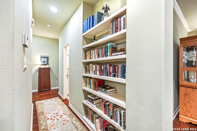 Image 23 of 63 For 35 Inwood Manor