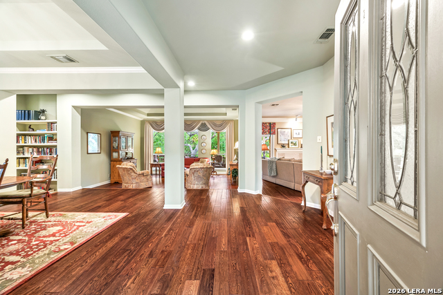 Image 7 of 63 For 35 Inwood Manor