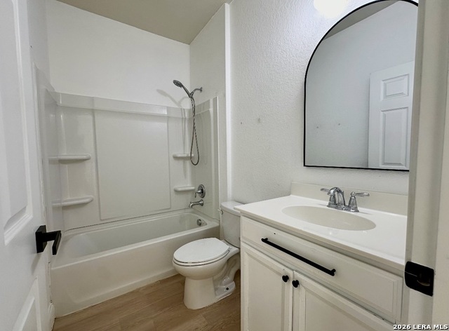 Image 9 of 13 For 443 Harvest Pt