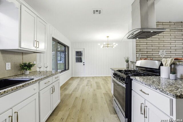 Image 11 of 29 For 227 Glenview W