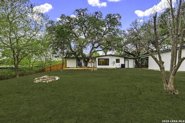 Image 25 of 29 For 227 Glenview W