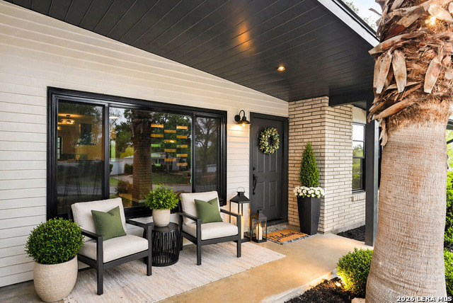 Image 3 of 29 For 227 Glenview W