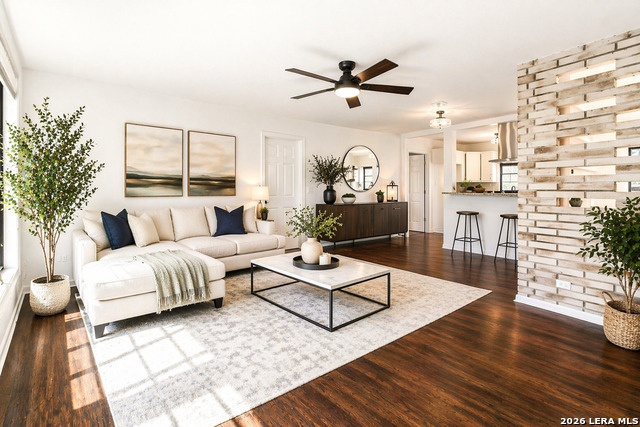 Image 4 of 29 For 227 Glenview W