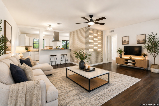 Image 5 of 29 For 227 Glenview W