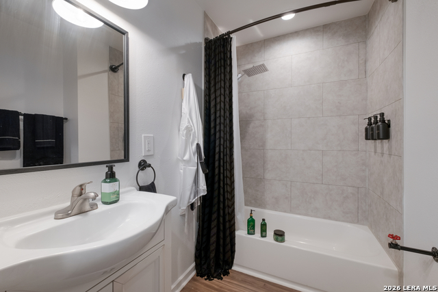 Image 13 of 21 For 1318 Edison Dr