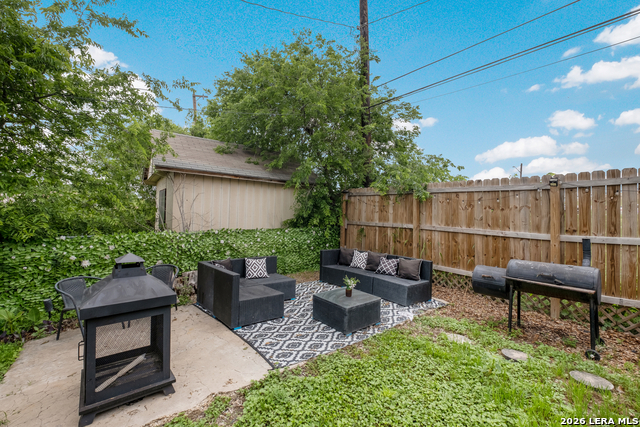 Image 16 of 21 For 1318 Edison Dr