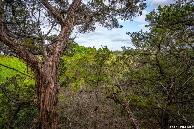 Image 17 of 30 For 535 Eden Ranch Dr