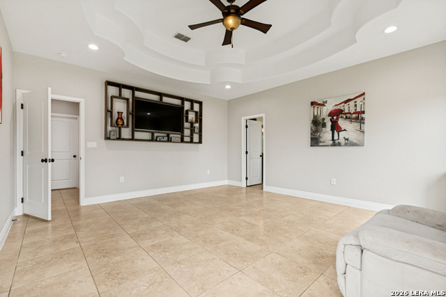 Image 12 of 27 For 18425 Kinney Rd