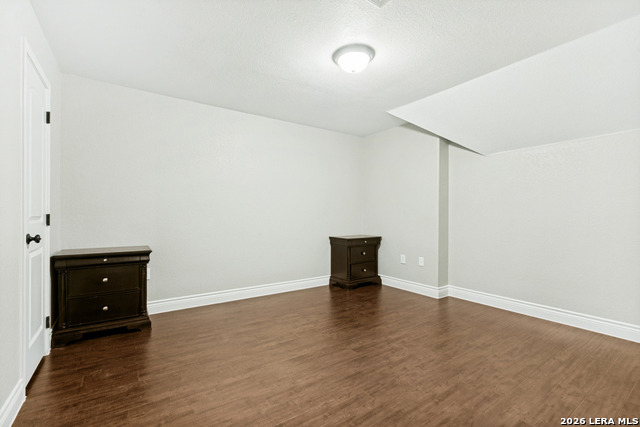 Image 15 of 27 For 18425 Kinney Rd