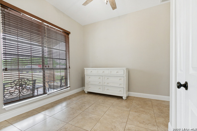 Image 16 of 27 For 18425 Kinney Rd