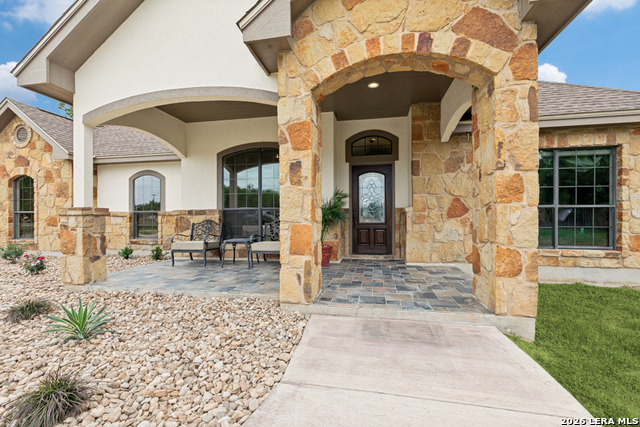 Image 3 of 27 For 18425 Kinney Rd