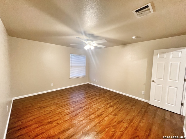 Image 14 of 27 For 364 Starling Creek