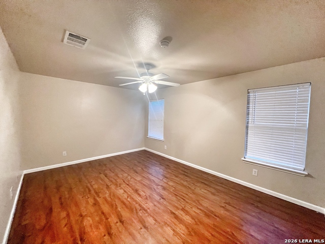 Image 17 of 27 For 364 Starling Creek