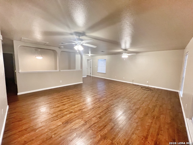 Image 20 of 27 For 364 Starling Creek