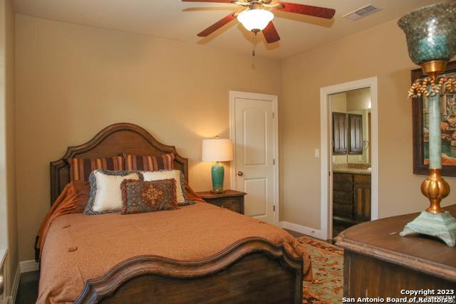 Image 4 of 13 For 217 Lone Tree