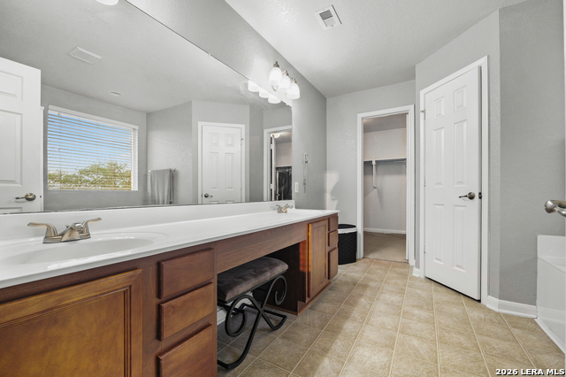 Image 23 of 42 For 4618 Manitou Bay