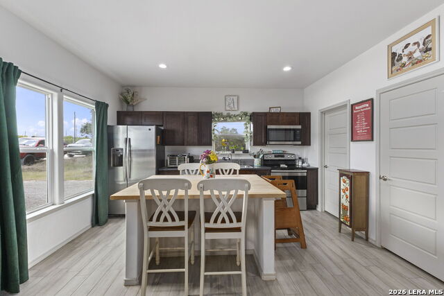 Image 13 of 44 For 585 Cimarron