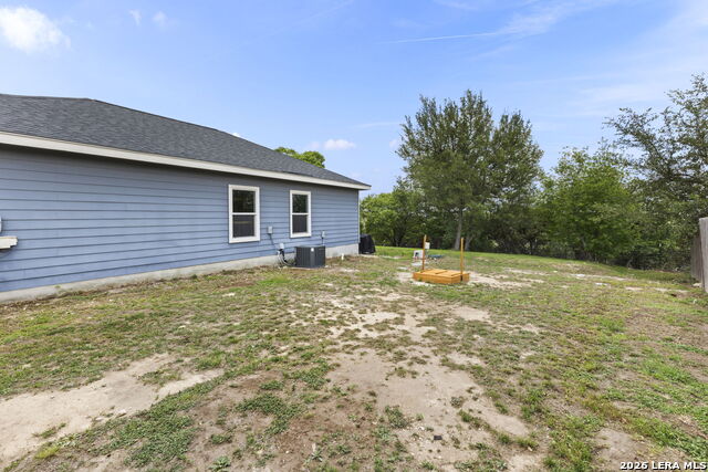 Image 36 of 44 For 585 Cimarron