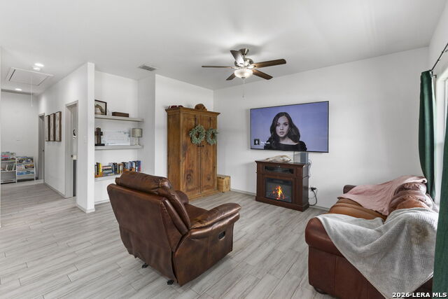 Image 7 of 44 For 585 Cimarron