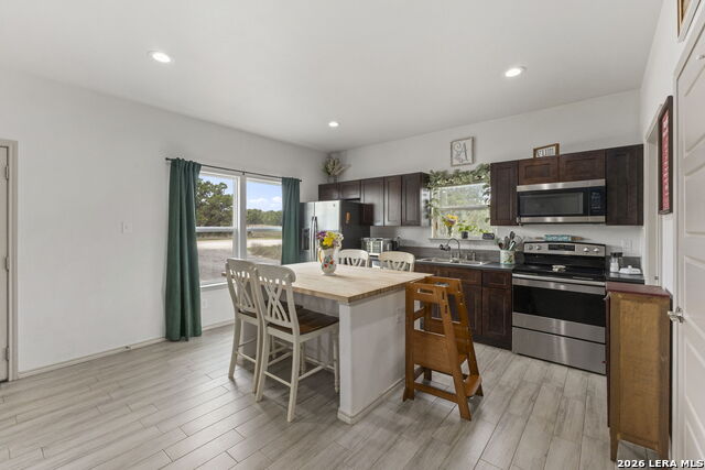 Image 9 of 44 For 585 Cimarron