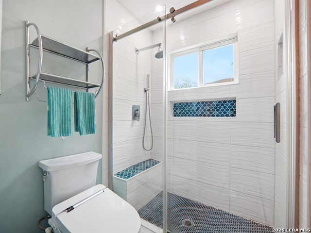 Image 22 of 37 For 6714 King Louis Dr