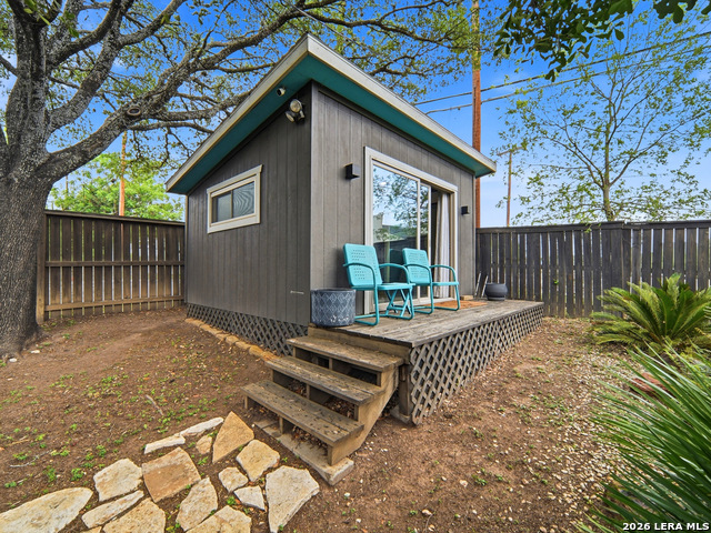 Image 28 of 37 For 6714 King Louis Dr