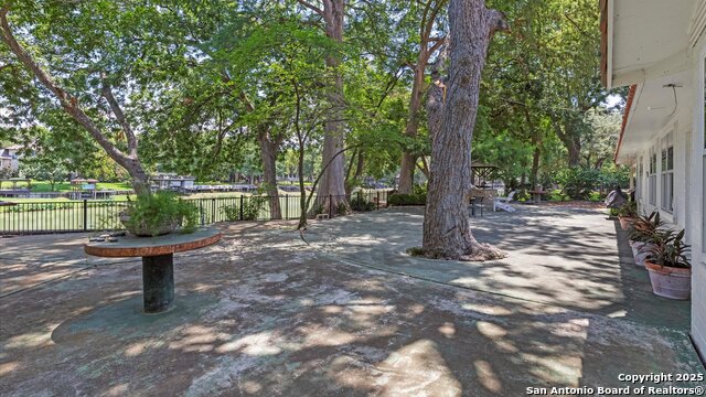 Image 27 of 43 For 2323 Terminal Loop