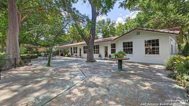 Image 28 of 43 For 2323 Terminal Loop