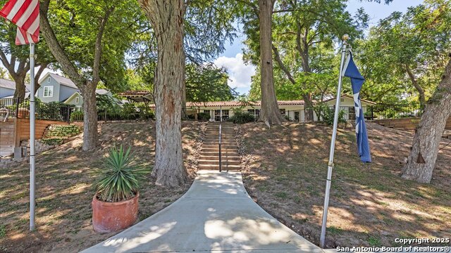 Image 34 of 43 For 2323 Terminal Loop