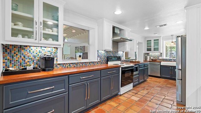 Image 5 of 43 For 2323 Terminal Loop