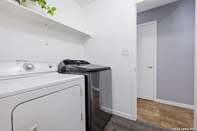 Image 12 of 23 For 4043 Mistflower Dr