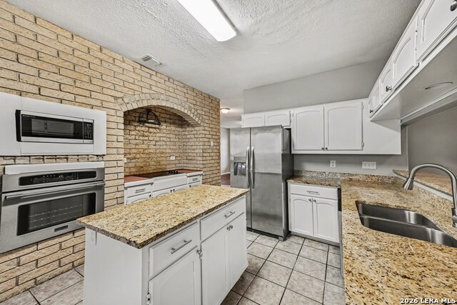 Image 5 of 17 For 3713 Hull St