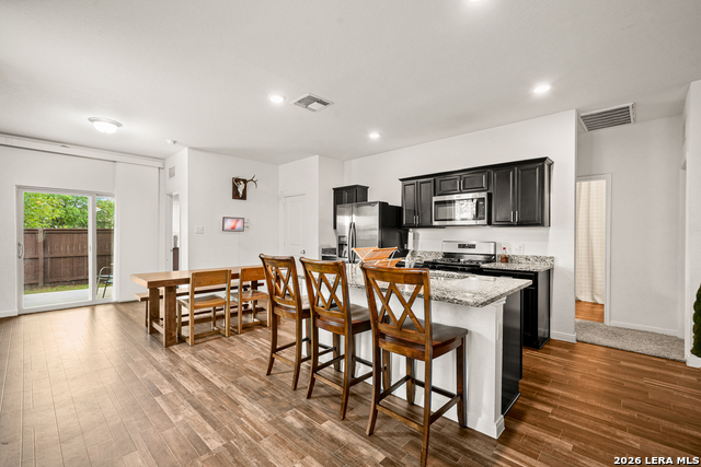 Image 16 of 24 For 4909 Hallies Gdn