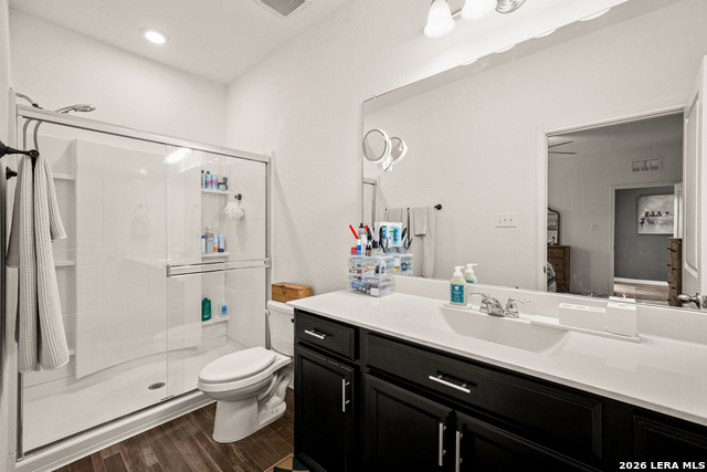 Image 17 of 24 For 4909 Hallies Gdn