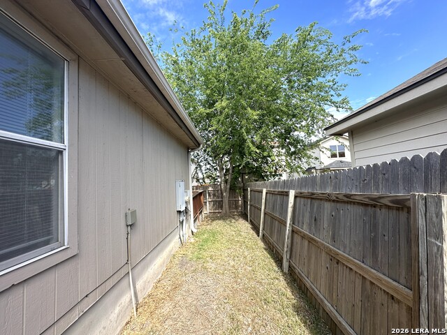 Image 17 of 24 For 4014 Sparrow Lk