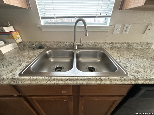 Image 8 of 24 For 4014 Sparrow Lk