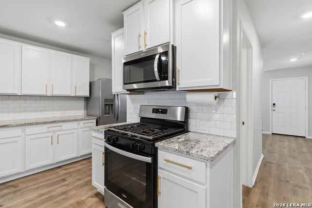 Image 14 of 39 For 29555 Copper Gate