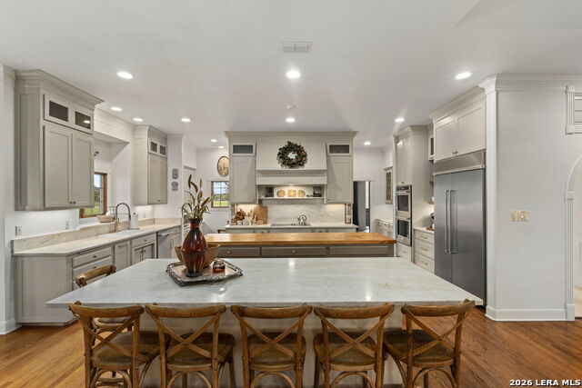 Listing photo id 23 for 608 Creek Rd N