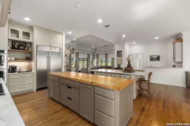 Listing photo id 24 for 608 Creek Rd N