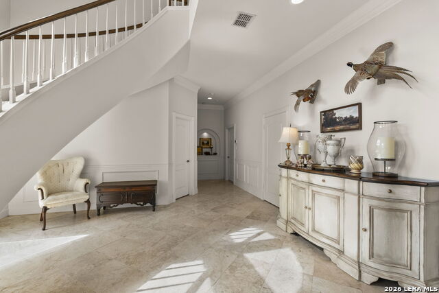 Listing photo id 32 for 608 Creek Rd N