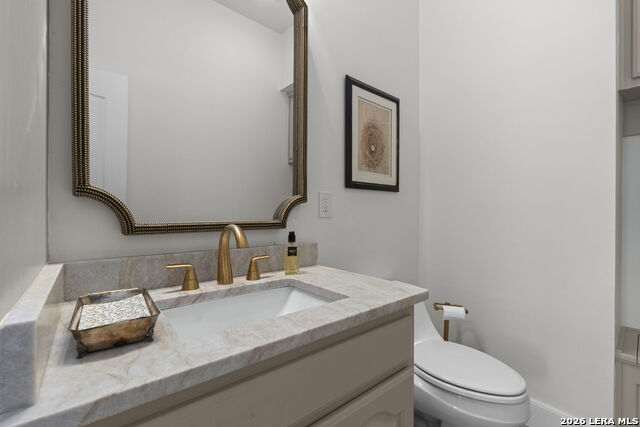 Listing photo id 50 for 608 Creek Rd N