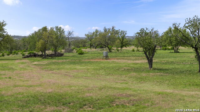 Listing photo id 59 for 608 Creek Rd N