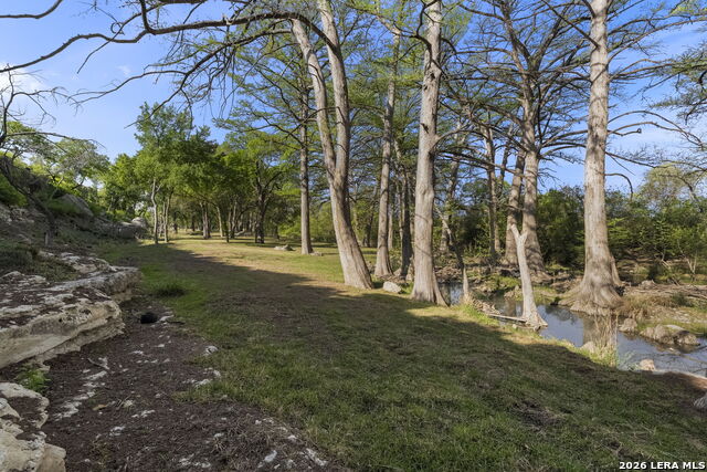 Listing photo id 85 for 608 Creek Rd N