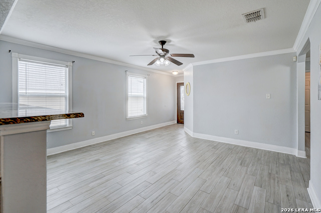 Listing photo id 13 for 10926 Livewater Trl