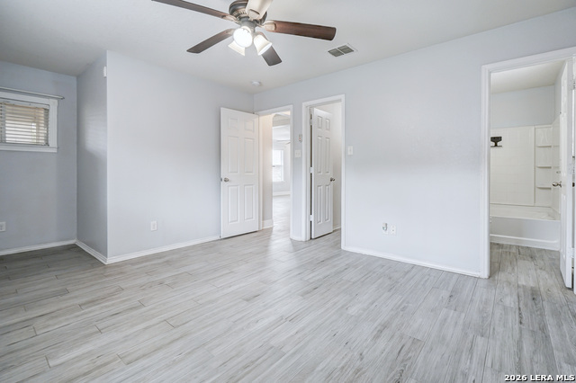 Listing photo id 15 for 10926 Livewater Trl