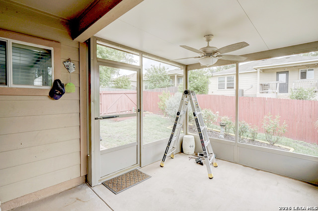 Listing photo id 24 for 10926 Livewater Trl