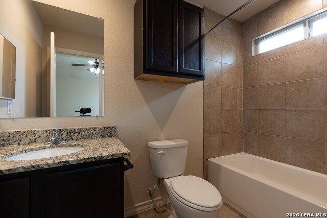 Image 18 of 32 For 6003 Karly Way  104