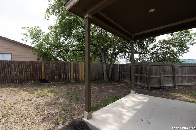 Image 27 of 32 For 6003 Karly Way  104